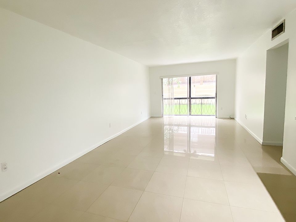 1st image of 633 S Royal Poinciana Blvd #106
