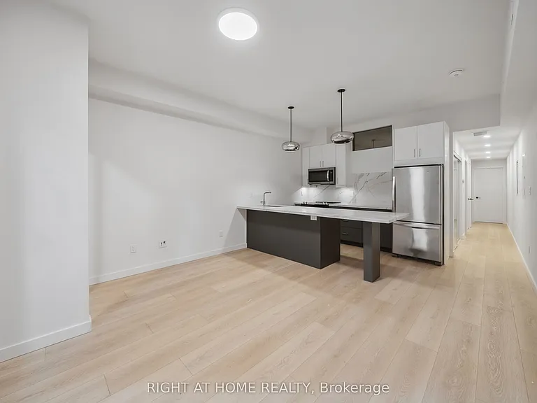 367 Howland Ave #1 — Photo 3