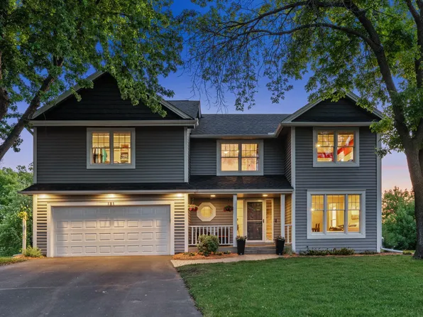181 Cascade Ct, Chanhassen, MN 55317