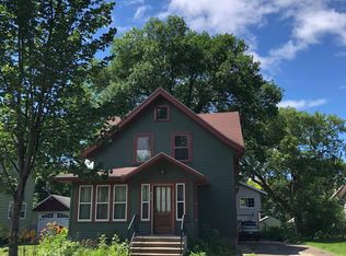 816 3rd St SE, Willmar, MN 56201