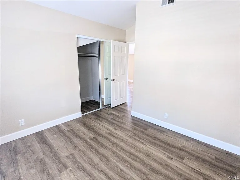 10 Santa Clara St — Photo 14