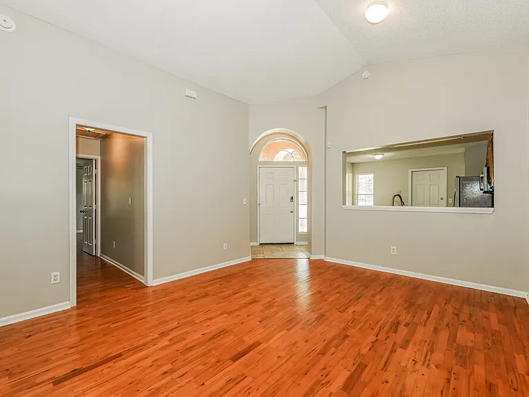 2877 Sutton Estates Cir N #2 — Photo 4