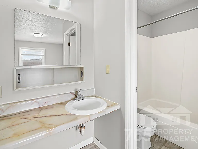 2930 Albright Rd #204 — Photo 8