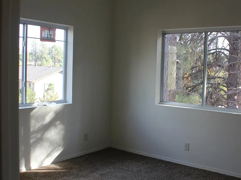 bedroom (all bedrooms are the same size/ layout)