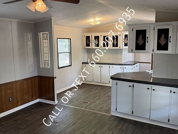 2nd image of 913 N Taylorville Blvd #33