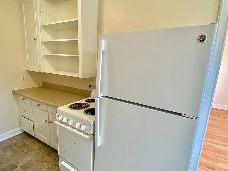 Palamar Apartments — Photo 9