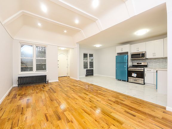 3rd image of 4717 Avenue A