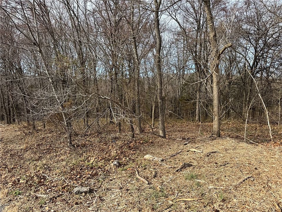 2nd image of 2 Arden Ln