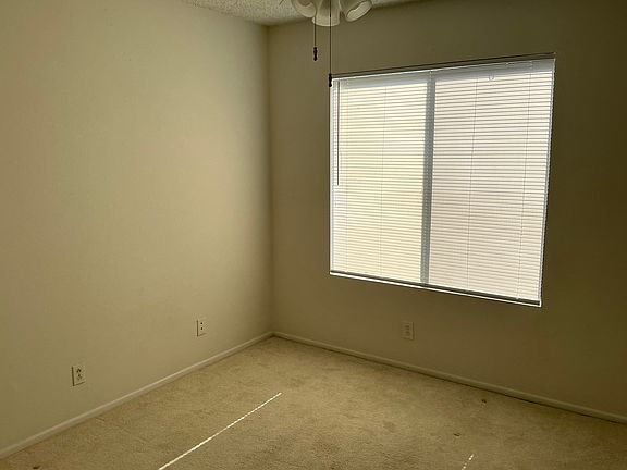 3rd image of 23548 Newhall Ave APT 5