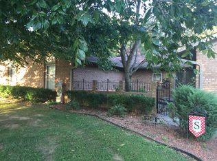 2243 Woodland Dr, Owensboro, KY 42301