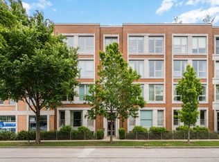2755 N Lakewood Ave APT 4S, Chicago, IL 60614
