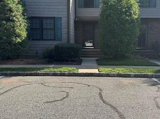 14 Pheasant Run #14, Edison, NJ 08820