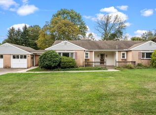 69 Crooked Billet Rd, Hatboro, PA 19040