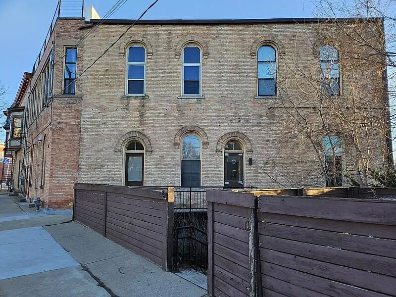 107 Water St