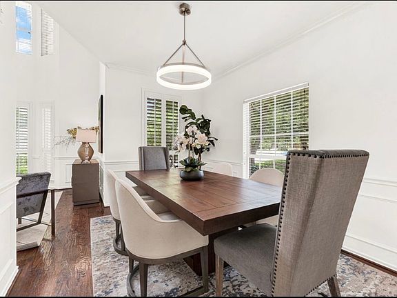 4th image of 2810 Ashbury Dr