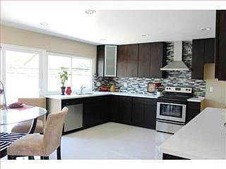 2nd image of 423 Allegan Cir