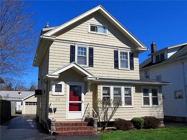 2nd image of 416 Laurelton Rd