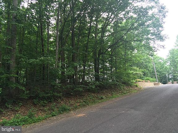 Build your vacation or year round home here...