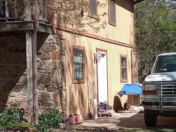 4th image of 35 Kachina Dr