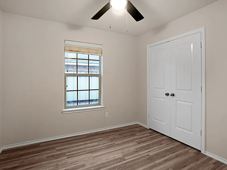 908 Purdue St — Photo 19