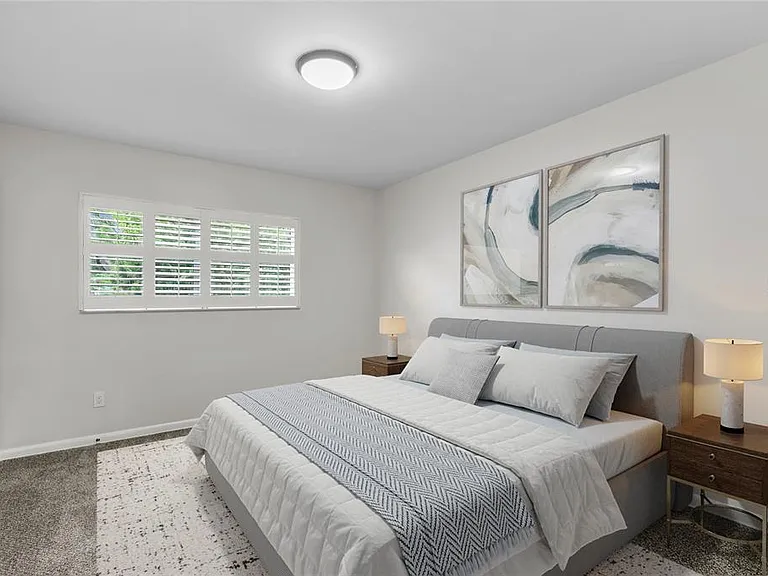 2910 W Price Ave — Photo 21