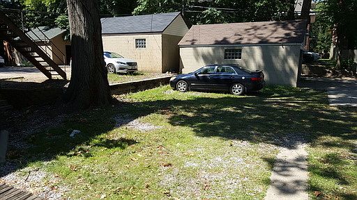 5th image of 236 E 18th Ave