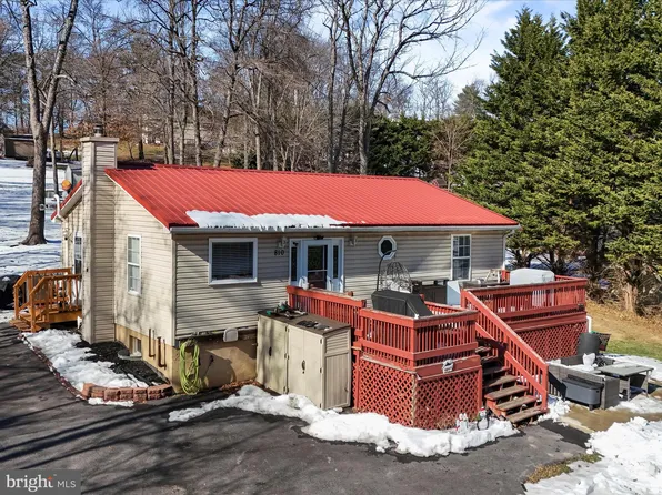810 Mission Rd, Harpers Ferry, WV 25425