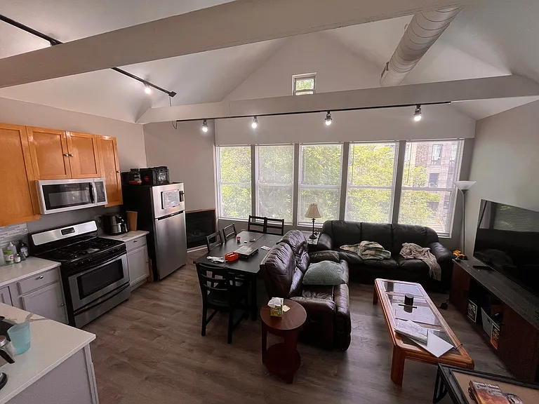1239 W Ohio St #3 — Photo 19