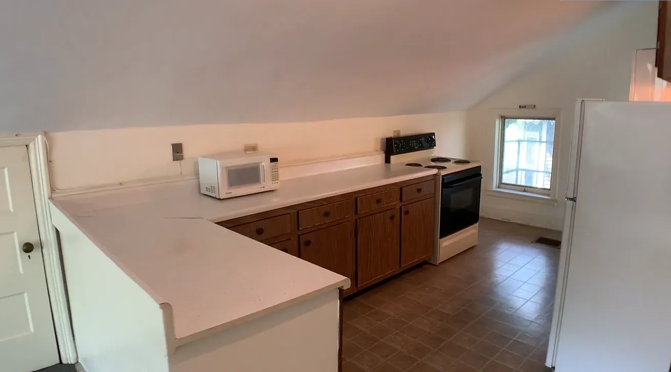 514 E. Buffalo Street - 3 — Photo 3