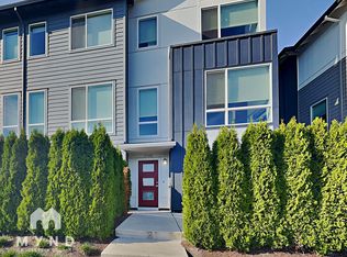 17231 SW Goldcrest Ln, Beaverton, OR 97007