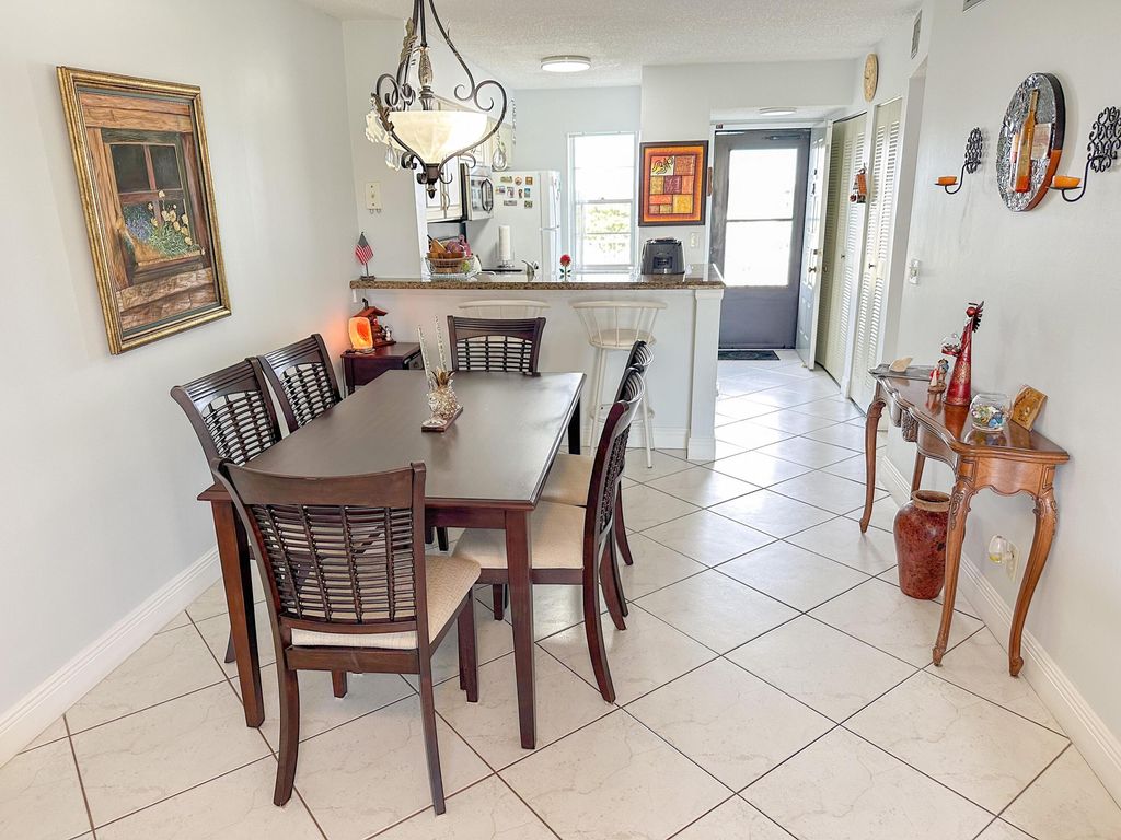 2222 N Cypress Bend Drive #403, photo 7