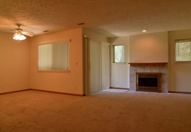 Lake Candlewood Apartments — Photo 47