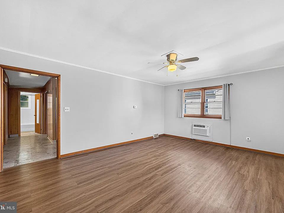 4 Pierson Pl #A