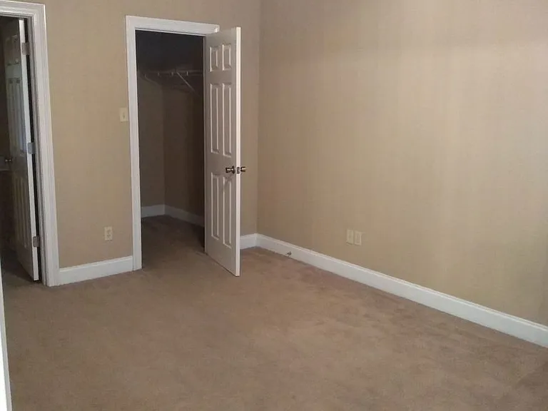 209 Penny Ln #6 — Photo 11