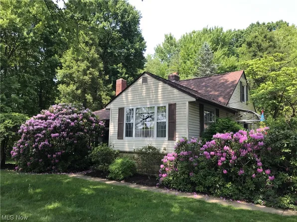 8681 State Route 82, Garrettsville, OH 44231