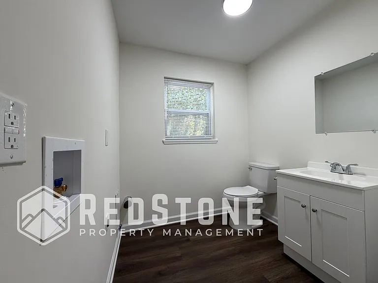 1507 Tucker St #C — Photo 8