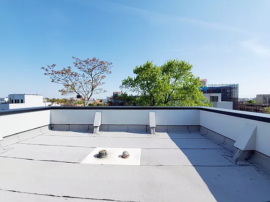 Rented by Rentall Group Inc | media 5