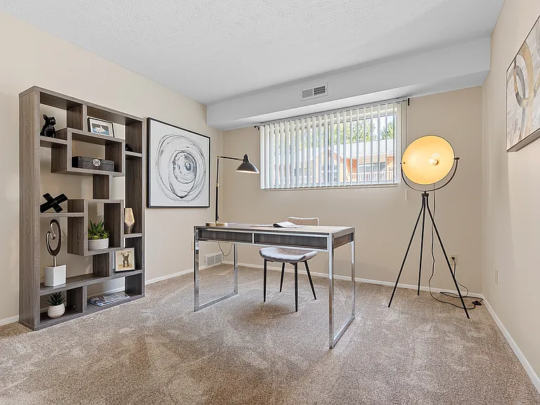 Foxmoor Apartments — Photo 12