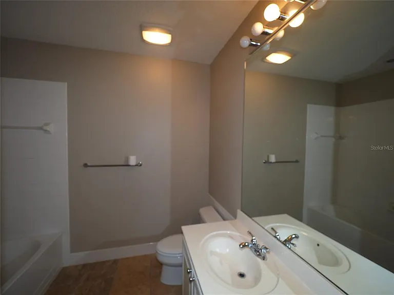 1649 Napoli Dr W — Photo 23