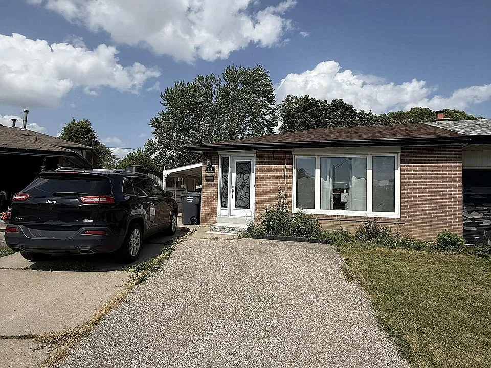 23 Dunwich Pl #BASEMENT
