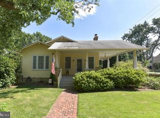 32 W Glendale Ave, Alexandria, VA 22301