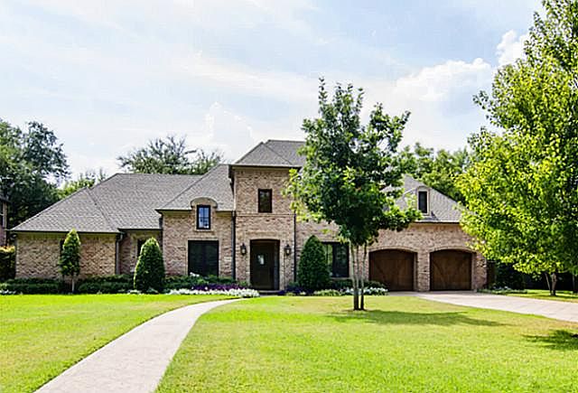 1st image of 5840 Del Roy Dr