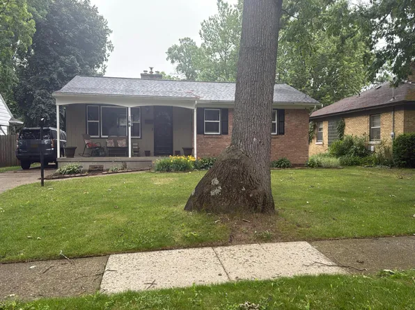 144 Manchester Rd SW, Grand Rapids, MI 49548
