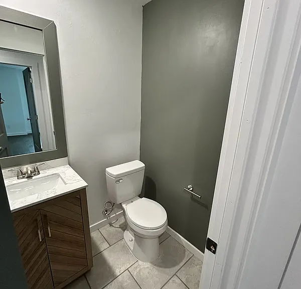 4517 E Lincoln St — Photo 6