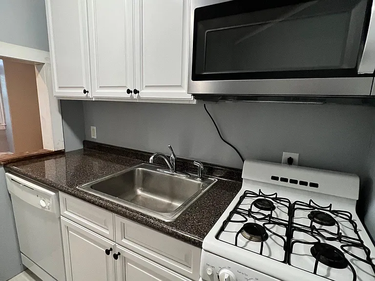 83 Englewood Ave #1 — Photo 10