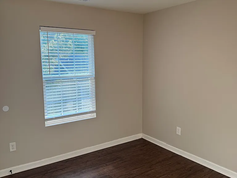 241 Coral Cir — Photo 21