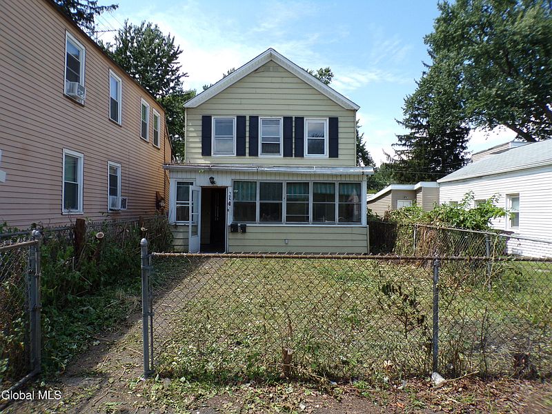 2nd image of 709 4th Avenue