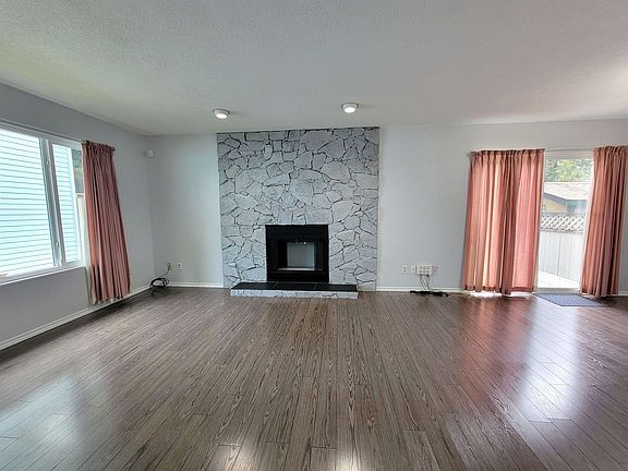 4th image of 14741 101a Ave