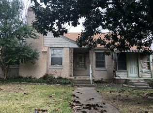 823 Salmon Dr, Dallas, TX 75208