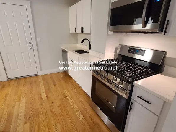7 Noyes Pl #2, Boston, MA 02113